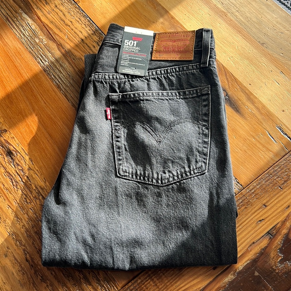 Levi’s 501® ORIGINAL CROPPED JEANS